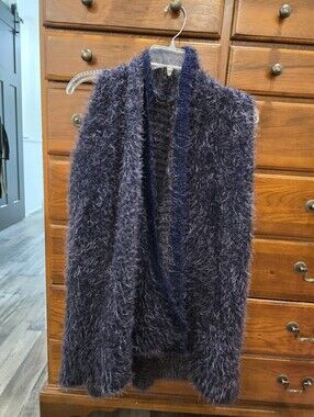 Do everything in love Fuzzy Short-Sleeve Sweater Vest - Dark Gray